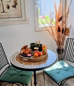 Ruoms Bed & Breakfast | Escapade à 2
