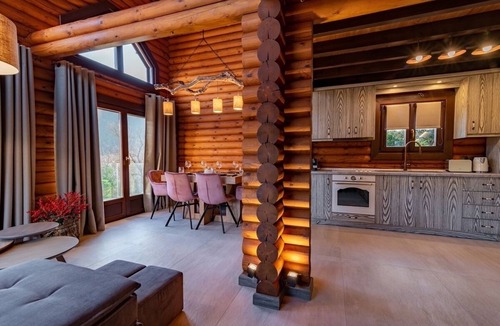 Karpenisi Villa | Evritos Villas & Suites with Pool
