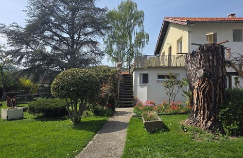 Chatel-Guyon Apartment | Exceptional loft 125m 2, Nordic bath in Auvergne
