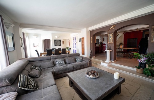 Trans-en-Provence House | Exceptional Provençal Villa: Heated Pool, A/C, Parking, Up to 15 Guests