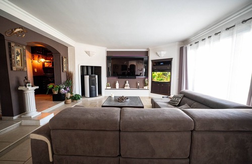 Trans-en-Provence House | Exceptional Provençal Villa: Heated Pool, A/C, Parking, Up to 15 Guests