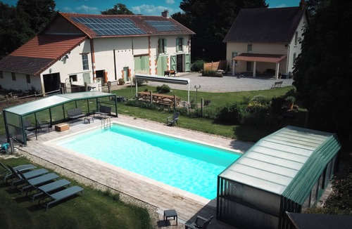 Huriel House | EXCLUSIVE ESCAPADE: GITE WITH SWIMMING POOL Freshness and relaxation guaranteed