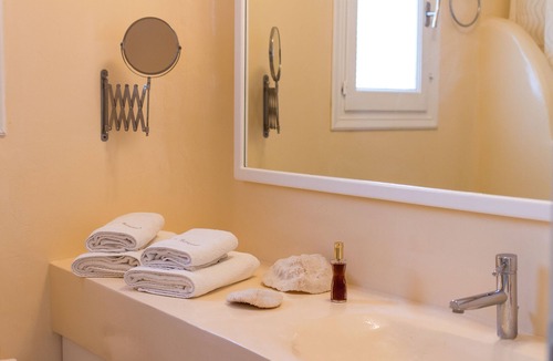 Agios Georgios House | Executive Suite Sea View