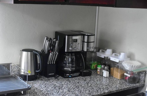 Ocho Rios House | Experience Luxury/PS5/Wifi/65`TV/Cozy Bed/5min twn