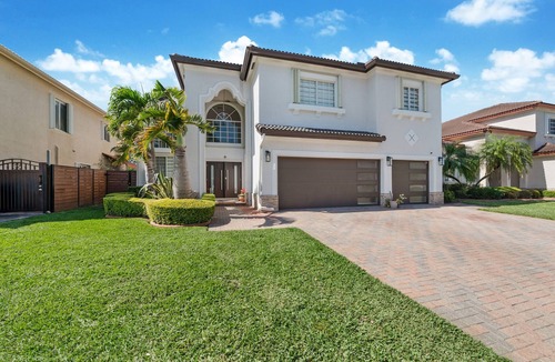Country Walk House | Extravagant Miami House Near Everglades