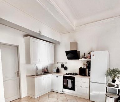 Le Beausset Apartment | Fabuleux Logement