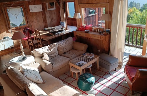 Saint-Gervais-les-Bains Apartment | Face Mont Blanc, Ski in, Car-free holiday, Duplex old mountain pasture