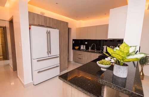 Punal Apartment | Family Rooftop by Airport Pool-Gym-Cinema-Security