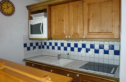 Pralognan-la-Vanoise Apartment | Family apartment with south terrace and parking