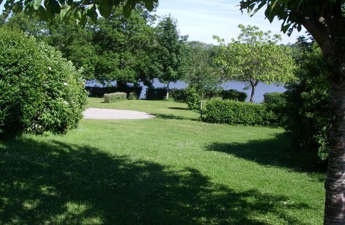Treignat Cottage | Family chalet in campsite with fishing pond