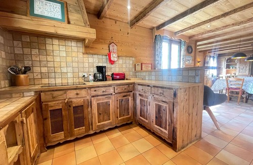 Flumet Ski Chalet | Family chalet in Flumet, 8 sleeps, balconies and garden