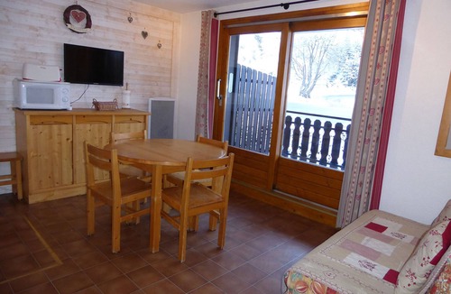 Pralognan-la-Vanoise Apartment | Family comfort near slopes, quiet in summer, Pralognan-la-Vanoise