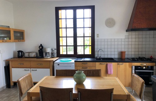 Preveranges Cottage | Family Domain with Heated Pool