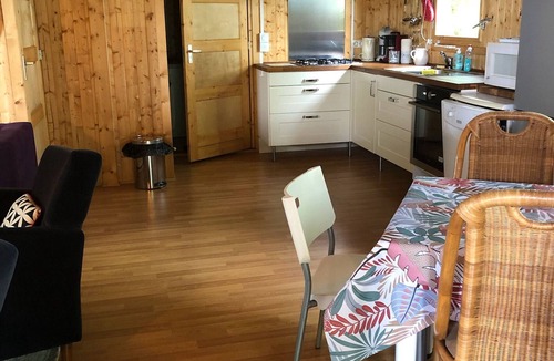 Preveranges Cottage | Family Domain with Heated Pool