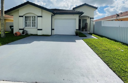 Richmond West House | Family home with pool and game room