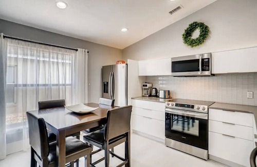 Loughman Villa | Family Pool Home-Near Disney, Food Festivals & Events- Book Now