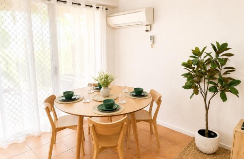Mermaid Beach Apartment | Family Resort, 5 Pools, Water Park & Sleeps 4