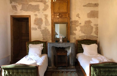 Montanges Bed & Breakfast | Family Suite for 4 Guests: "Under the Grace of the Sky"