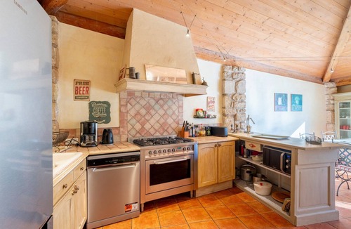 Velleron House | Farmhouse 'La Rivière' with Shared Pool, Private Terrace and Wi-Fi
