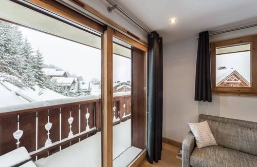 Meribel Village Apartment | Fermes de Méribel Delys #2D2 - 6 guests - Ski in - Ski out