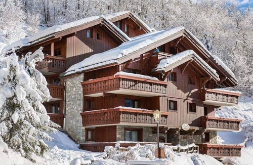 Meribel Village Apartment | Fermes de Méribel Delys #2D2 - 6 guests - Ski in - Ski out