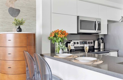Coconut Grove Apartment | Major international sporting event Base - Stylish Coconut Grove Ret.