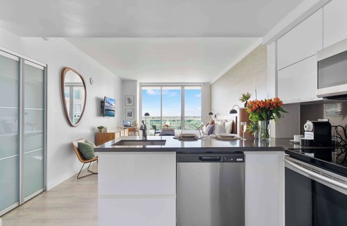 Coconut Grove Apartment | Major international sporting event Base - Stylish Coconut Grove Ret.
