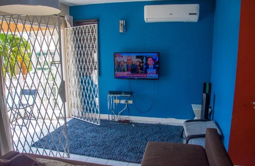 Yallahs Apartment | Finest Accommodation Apt # 421 Bloc # 4 Marley Manor 6 Marley Rd Kgn 6