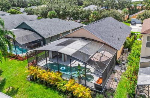 Seasons House | Fire Pit Pool Retreat for Groups