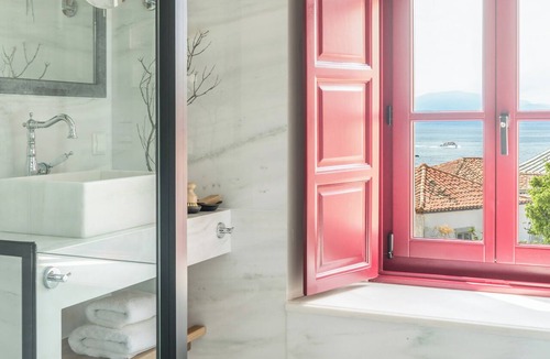 idhra Hotel | FOS Hydra residence
