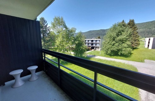 Autrans Apartment | Cozy apartment in Autrans, 4 pers, balcony, skis and bikes
