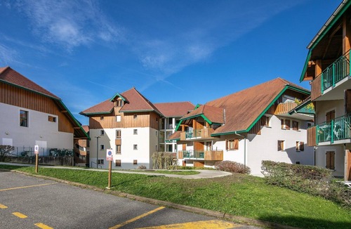 Giez Apartment | Duplex for 12 near Lake Annecy