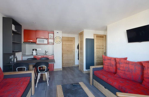 Bellentre Apartment | Renovated apartment near slopes 5 pers, pets allowed