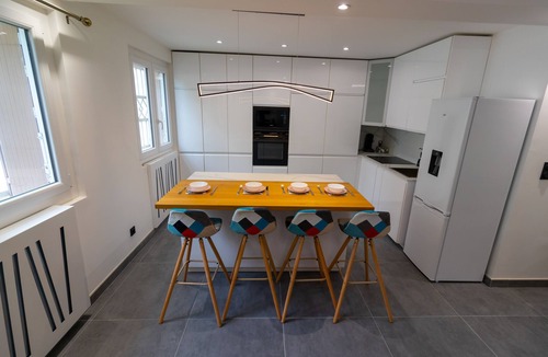 Grand Clement Apartment | *Free parking* Chic and elegant in VILLEURBANNE *All-inclusive*