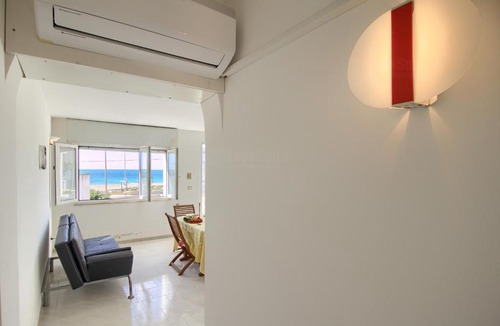 Torre Mozza Apartment | Front Beach Torre Mozza by LoveSud