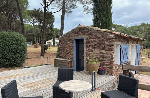 Le Vieux Cannet Cottage | Fully equipped and air-conditioned cottage on private property