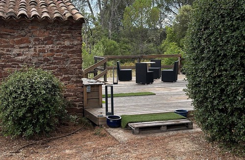 Le Vieux Cannet Cottage | Fully equipped and air-conditioned cottage on private property