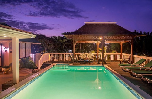 Silver Sands House | Fully Staffed, Beachside Cottage with Private Pool - 30 Sec Walk From Beach