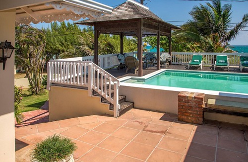 Silver Sands House | Fully Staffed, Beachside Cottage with Private Pool - 30 Sec Walk From Beach