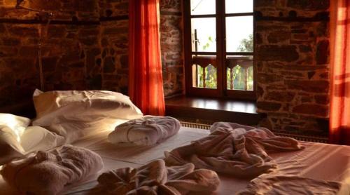Lafkos House | Fyloma Villa With 5 Bedrooms