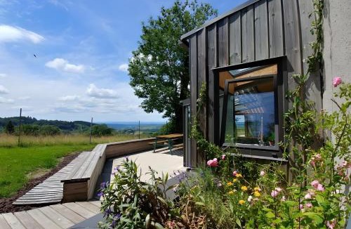 Saint-Sauves-d'Auvergne House | Gîte De La Poucinière