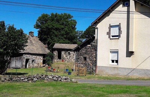 Olby House | Gîte de La Gardette - OLBY