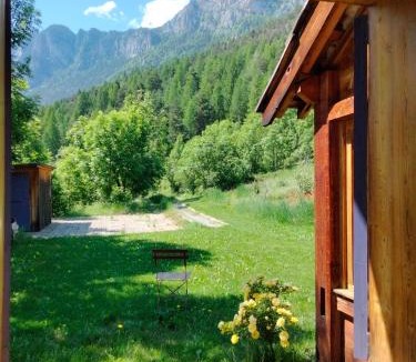 LʼArgentiere-la-Bessee Apartment | gîte l'écureuil roux