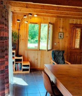 LʼArgentiere-la-Bessee Apartment | gîte l'écureuil roux