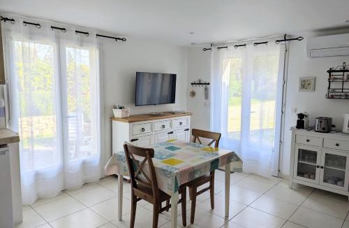 Salernes House | Gîte La Clef du Sud - Cosy 4 pers, parking gratuit, EuroVelo 8