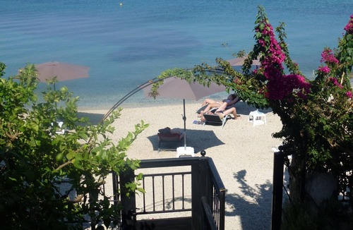 Benitses Apartment | Galini Sea Apartment 5 at the Beach with Wi-Fi, A/C & Garden