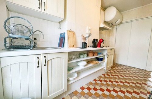 Quartier Chorier-Berriat Apartment | #GF The Grenoble Beret ❤️ next to the train station et GEM