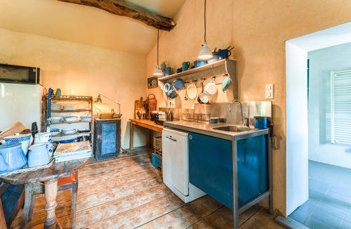 Crestet House | Gîte 4 - The Blue Flower at the Foot of Mont Ventoux