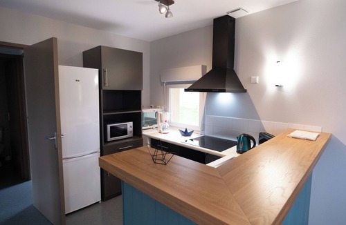 Magnac-Laval House | Gîte 6 pers. Terrace overlooking pond - Indoor swimming pool & free children's fishing