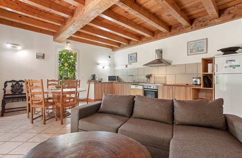 Carnoules House | Gite Baba in a Vineyard
